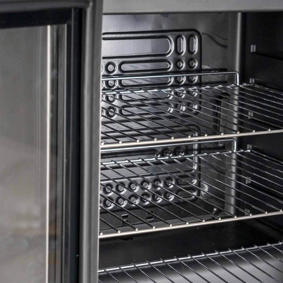 Cozze Outdoor Kitchen Fridge - Hog the Oven
