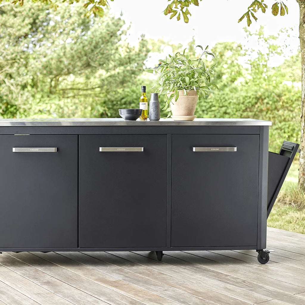Cozze Outdoor Kitchen 180 - Hog the Oven