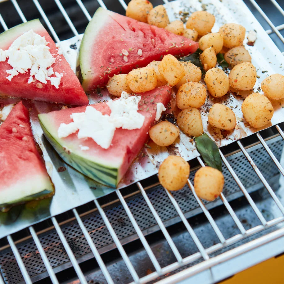 Barbecook Carlo Charcoal Table Grill - Hog the Oven