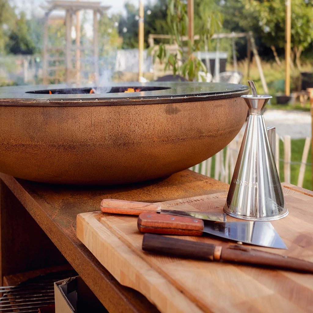 BonFeu BonBiza Island Outdoor Kitchen - Hog the Oven