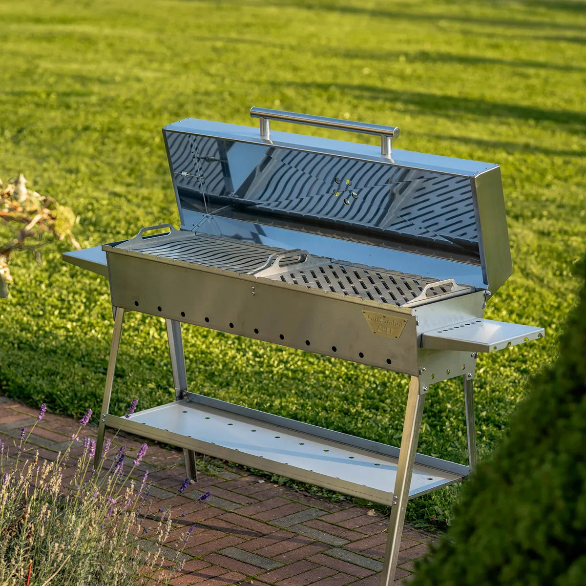 GrillSymbol Charcoal Grill Chef XL Silver - Hog the Oven