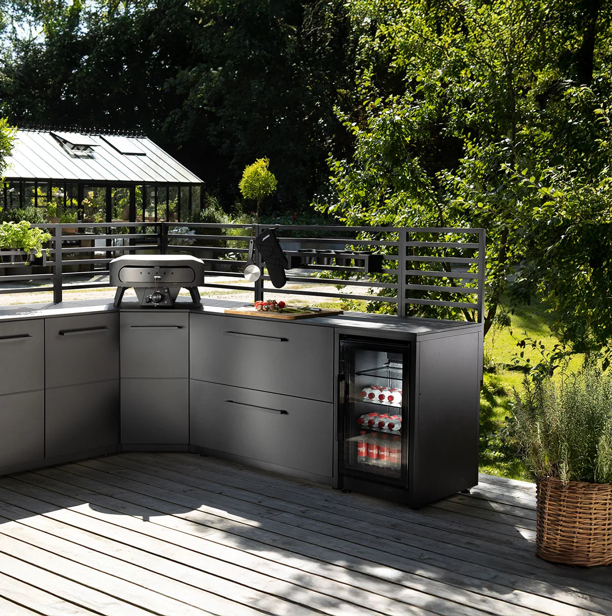Cozze Elements Fridge - Hog the Oven