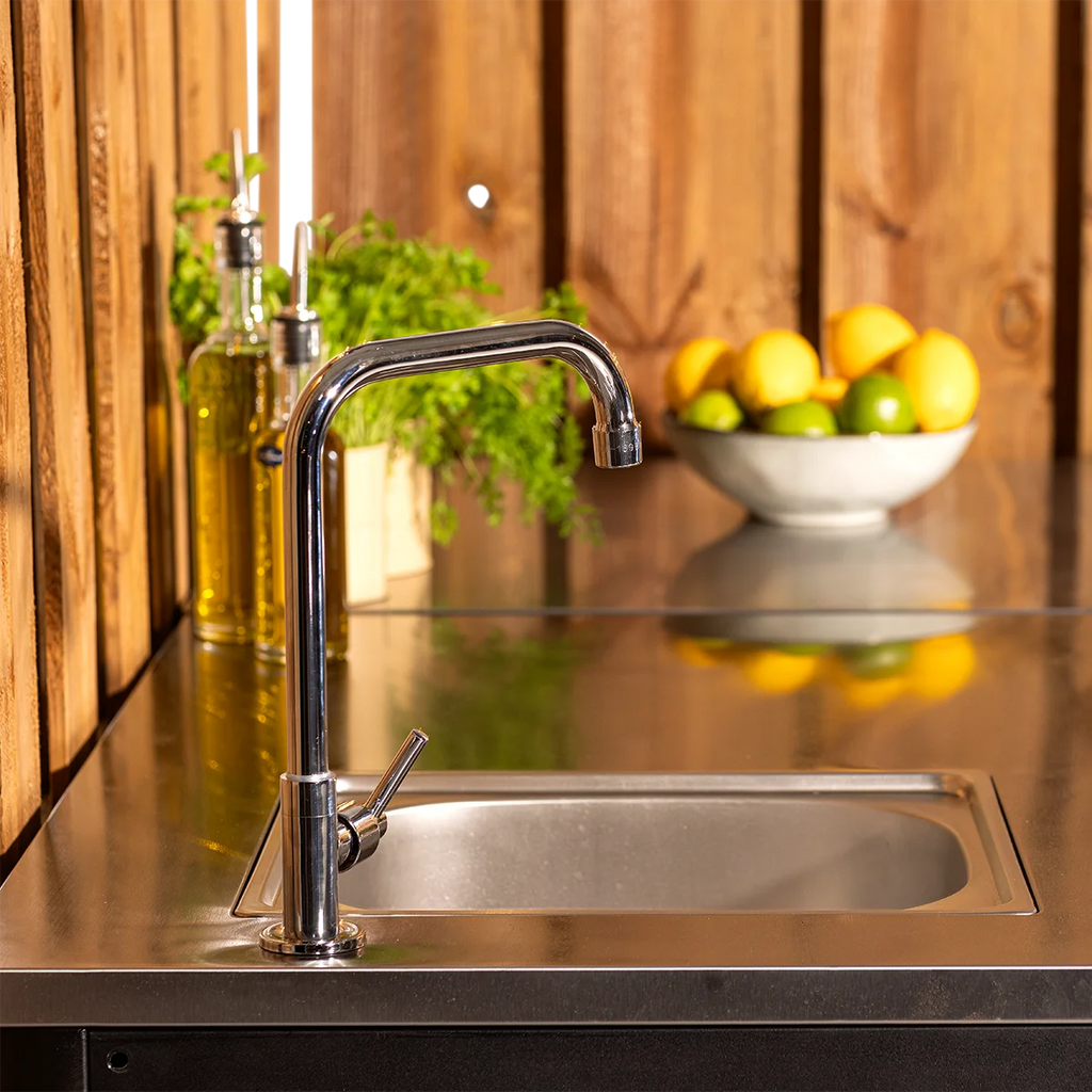 Cozze Outdoor Kitchen 90 with Sink - Hog the Oven