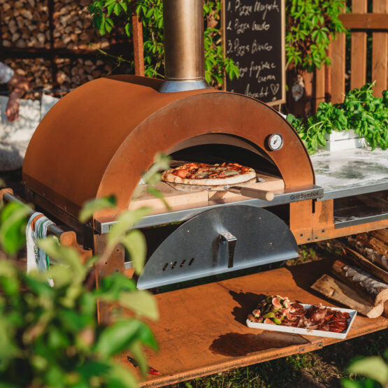 GrillSymbol Wood Fired Pizza Oven with Stand and Side Table Pizzo-XL-Set - Hog the Oven